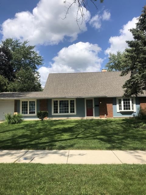 570 Hillcrest Blvd, Hoffman Estates, IL 60169 photo 1