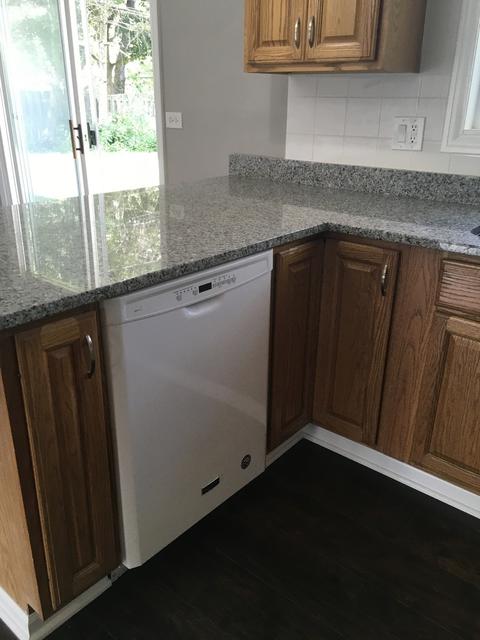 570 Hillcrest Blvd, Hoffman Estates, IL 60169 photo 12