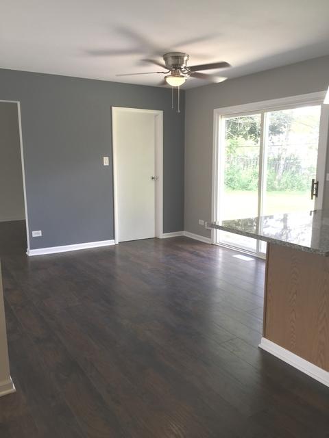 570 Hillcrest Blvd, Hoffman Estates, IL 60169 photo 14