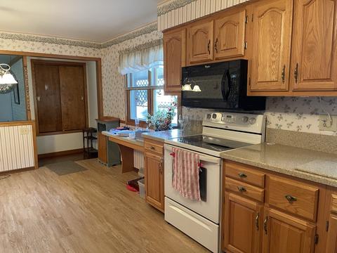 204 Jackson St, Malta, IL 60150 photo 5