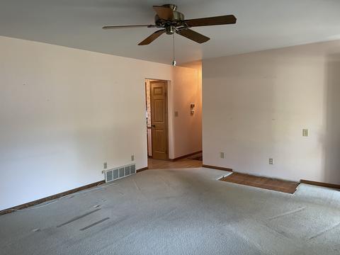 204 Jackson St, Malta, IL 60150 photo 3