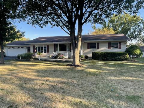 204 Jackson St, Malta, IL 60150 photo 1