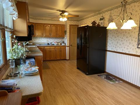 204 Jackson St, Malta, IL 60150 photo 6