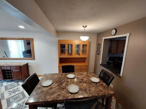 1824 Sessions Walk, Hoffman Estates, IL 60169 photo 9