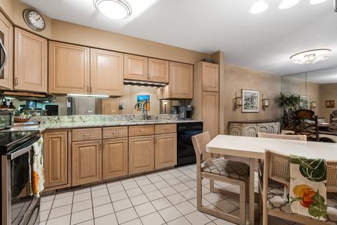 1838 Chestnut Ave, Glenview, IL 60025 photo 8