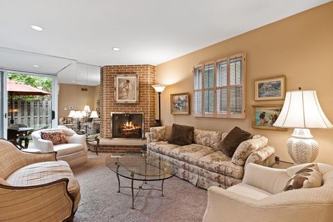 1838 Chestnut Ave, Glenview, IL 60025 photo 3