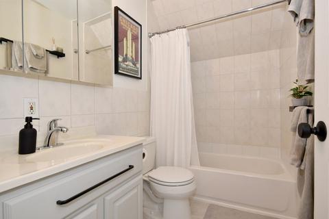311 E 3rd St, Elmhurst, IL 60126 photo 24