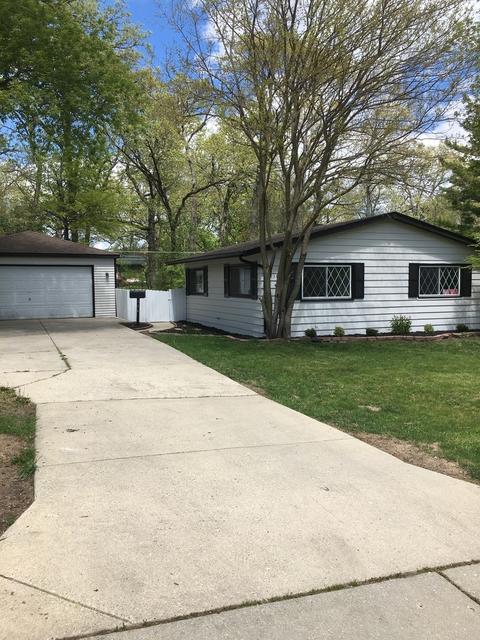 116 Walnut Dr, Streamwood, IL 60107 photo 2