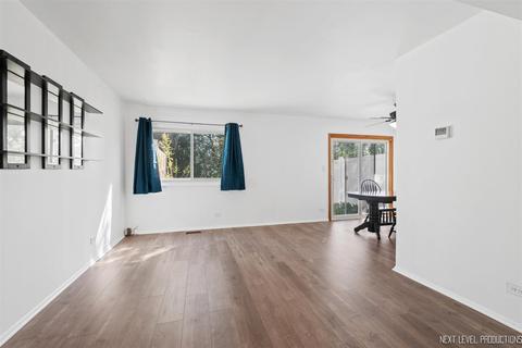 651 Harbor Ter, Bartlett, IL 60103 photo 13