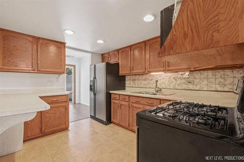 651 Harbor Ter, Bartlett, IL 60103 photo 6