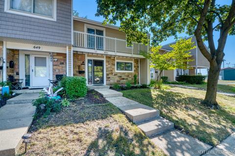 651 Harbor Ter, Bartlett, IL 60103 photo 2