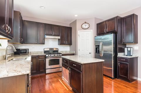 3063 Bridgeham St, Elgin, IL 60124 photo 5