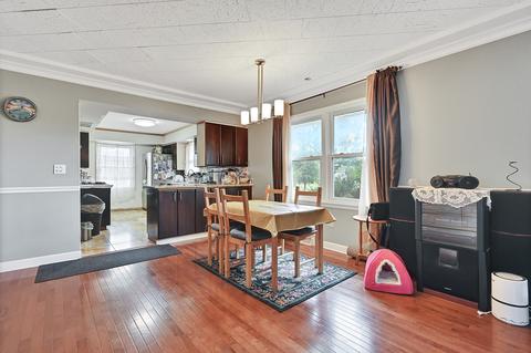 300 E Maple Ave, Roselle, IL 60172 photo 4
