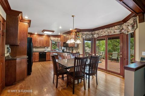 8901 Alamonte Dr, Spring Grove, IL 60081 photo 10