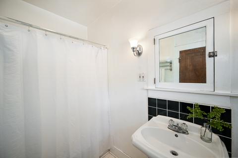 623 E Willow Ave, Wheaton, IL 60187 photo 23
