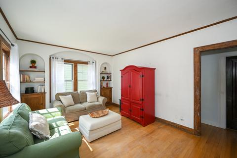 623 E Willow Ave, Wheaton, IL 60187 photo 8