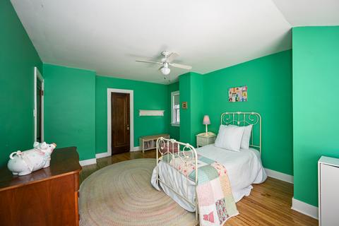 623 E Willow Ave, Wheaton, IL 60187 photo 22