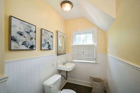 623 E Willow Ave, Wheaton, IL 60187 photo 17