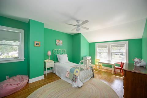 623 E Willow Ave, Wheaton, IL 60187 photo 21