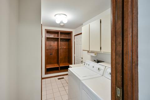 1919 Emily Ct, Wheaton, IL 60187 photo 19