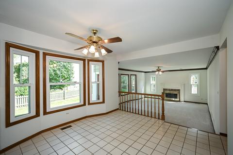 1919 Emily Ct, Wheaton, IL 60187 photo 14