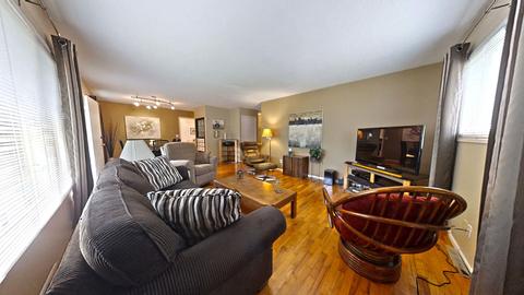 905 E Sunnycrest Dr, Urbana, IL 61801 photo 2