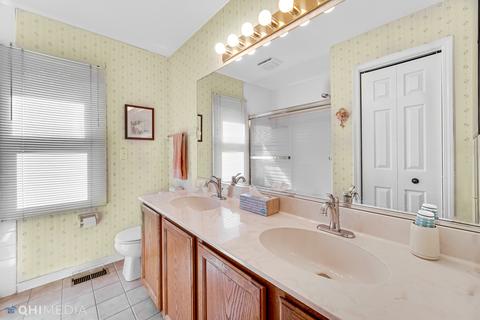 55 Newberry Ct, Elgin, IL 60124 photo 14