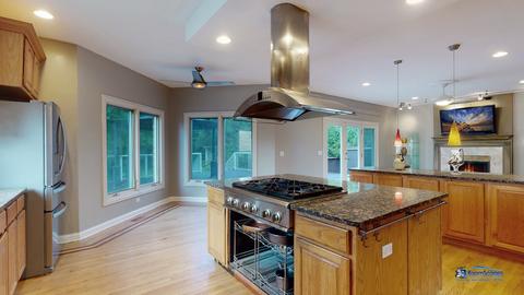 308 S Mount Prospect Rd, Des Plaines, IL 60016 photo 11