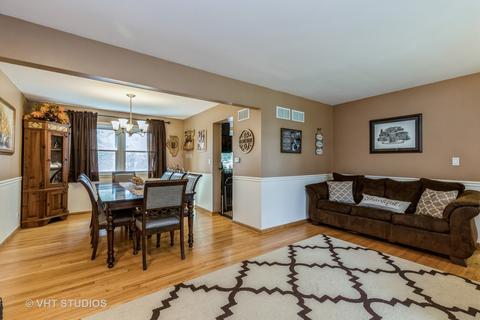 140 Timber Ln, Lindenhurst, IL 60046 photo 5
