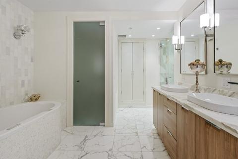180 E Pearson St #6601, Chicago, IL 60611 photo 19
