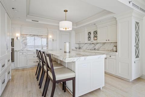180 E Pearson St #6601, Chicago, IL 60611 photo 9