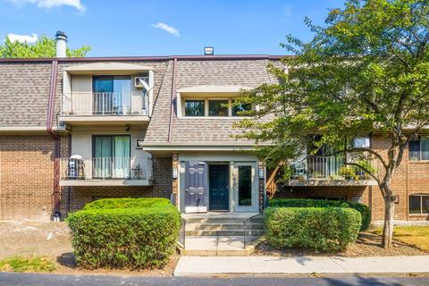 128 E Bailey Rd #M, Naperville, IL 60565 photo 1