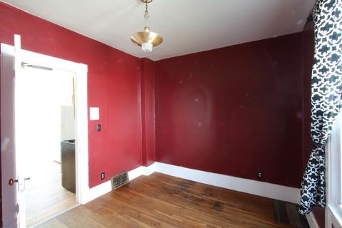 512 S Evans St, Bloomington, IL 61701 photo 15
