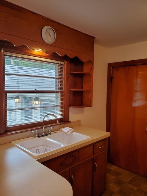 53 S Union St, Elgin, IL 60123 photo 7
