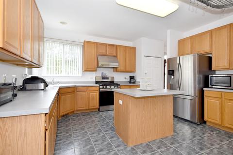 702 Meadow Dr, Des Plaines, IL 60016 photo 18