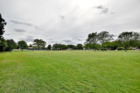 702 Meadow Dr, Des Plaines, IL 60016 photo 48