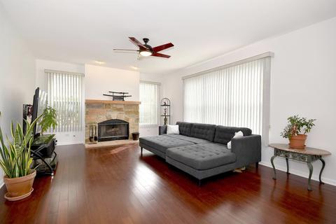 702 Meadow Dr, Des Plaines, IL 60016 photo 12