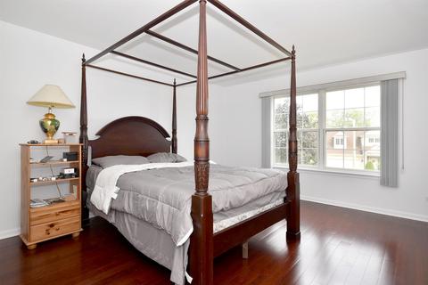 702 Meadow Dr, Des Plaines, IL 60016 photo 33