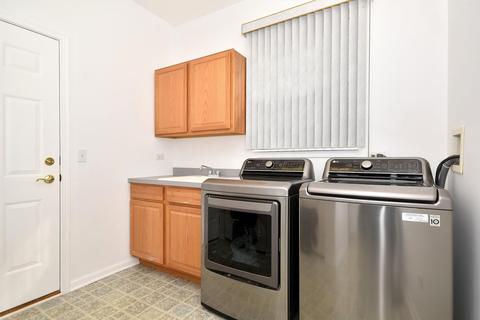 702 Meadow Dr, Des Plaines, IL 60016 photo 21