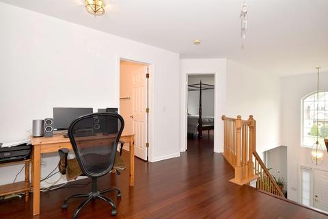 702 Meadow Dr, Des Plaines, IL 60016 photo 24