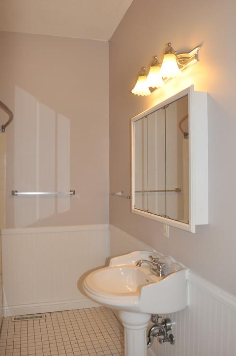 707 E Front St, Bloomington, IL 61701 photo 17