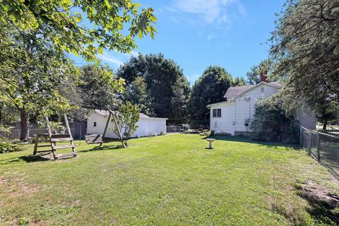 102 E Walnut St, Tolono, IL 61880 photo 7