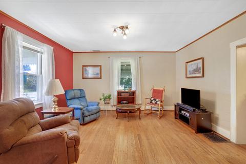 102 E Walnut St, Tolono, IL 61880 photo 13
