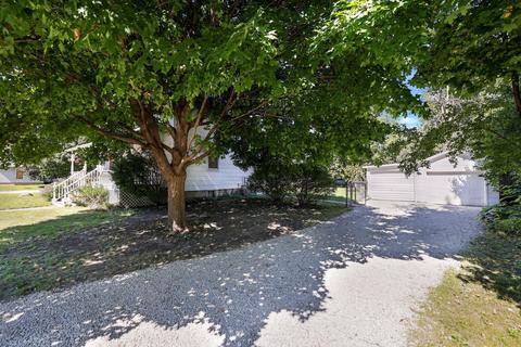 102 E Walnut St, Tolono, IL 61880 photo 4