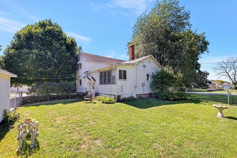 102 E Walnut St, Tolono, IL 61880 photo 5