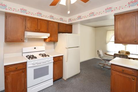 710 E Wood St, Bloomington, IL 61701 photo 9