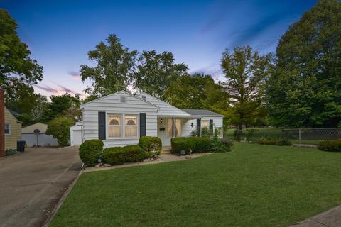 710 E Wood St, Bloomington, IL 61701 photo 2