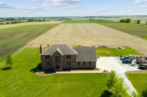 2053 E Kentucky Rd, Beecher, IL 60401 photo 1