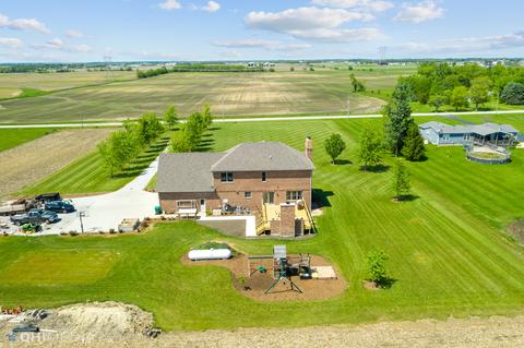 2053 E Kentucky Rd, Beecher, IL 60401 photo 6