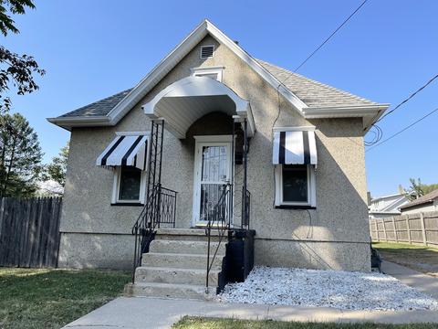 826 8th St, Peru, IL 61354 photo 1